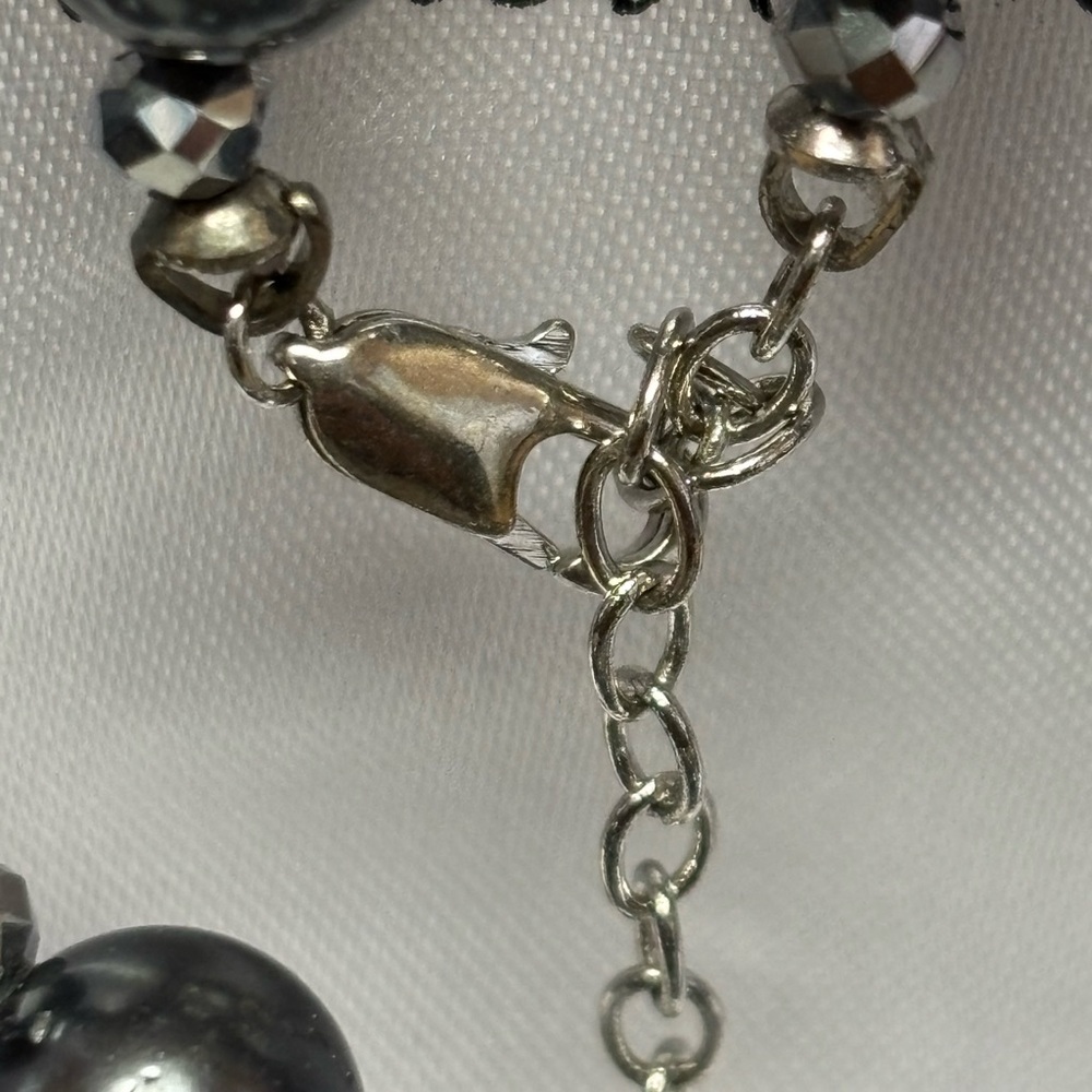 Genuine Mother of Pearl Necklace and Earring Set #4529 - Picture 5 of 7